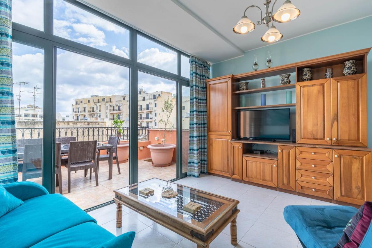 Fantastic 3 Bedroom Duplex Penthouse With Terrace Сліма Екстер'єр фото